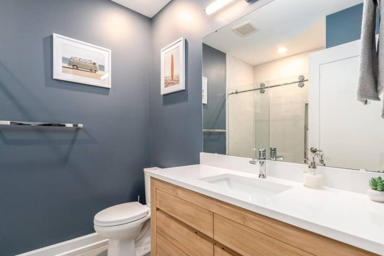 Soaring 2-Bedroom Parkside Loft Walkable To It All Синсинати Екстериор снимка